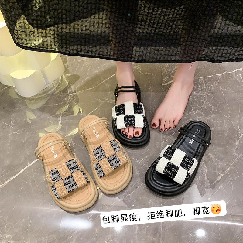French Beautiful Cool Slippers Women's Summer Wear 2025 New High-end Super Fire Thick-soled Women's Two Wear Roman Sandals