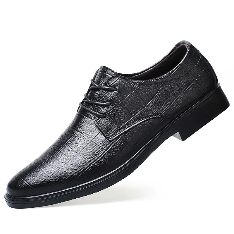 Fashion Genuine Leather Men Business Casual Shoes Luxury Brand Derby Shoes Soft Soled Formal Dress Shoes Pointed Wedding Oxford Footwear