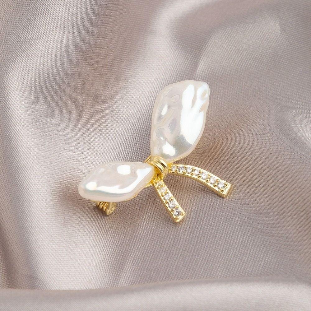 Gold Tone Pearl Brooch Pearl Like Lapel Pin Versatile Butterfly Brooch Dresses