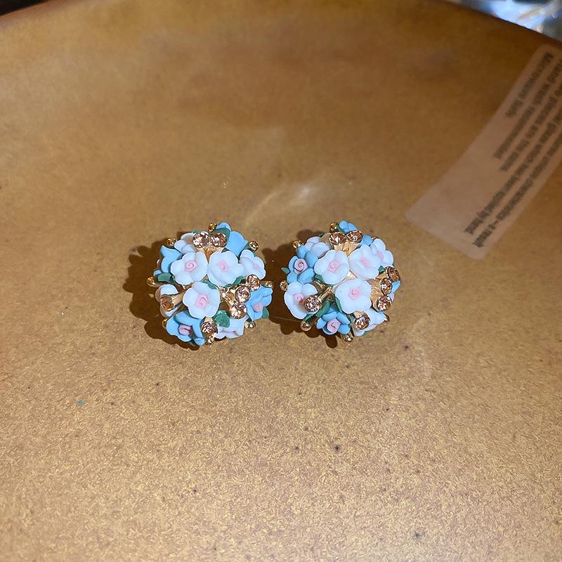Silver Needle Diamond Ceramic Flower Cluster Earrings: Niche Fashion Fresh Studs