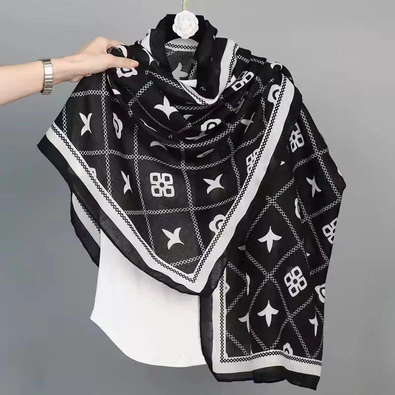 New Spring And Autumn Imitation Cotton And Hemp Square Scarf Women'S Versatile Style Fashion Scarf Multi Functional Hair Binding Headscarf