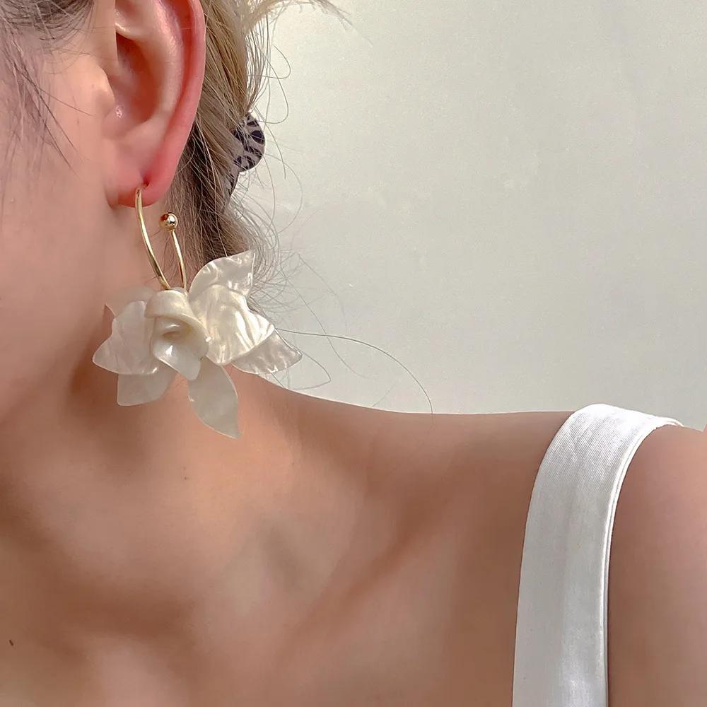 Trendy White Green Brown Acrylic Flower Hoop Earrings for Women Jewelry Statement Earings
