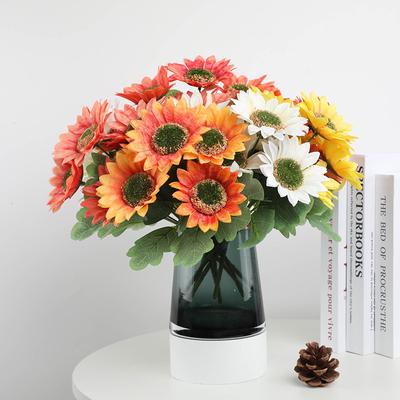 Künstlicher Blumenstrauß, gefälschte Blume, 5 Kopf, Sonnenblume, hält Sonnenblumen, Wohnzimmertisch, Blumendekoration, Shooting-Requisiten