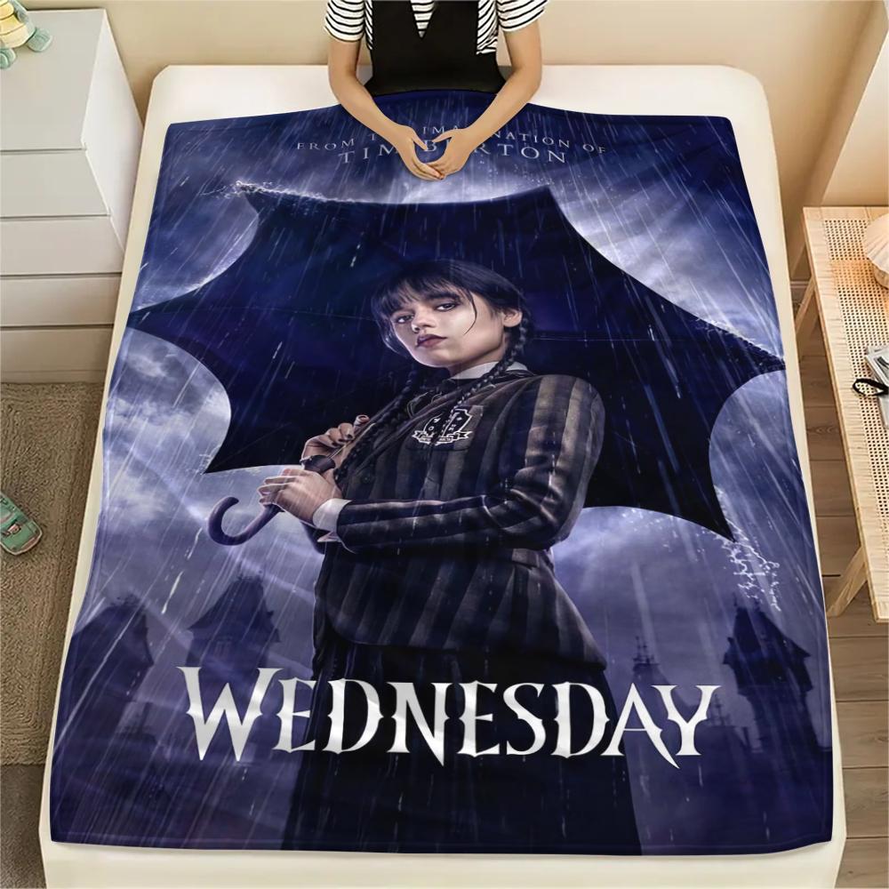 1 Stück Wednesday-Print Flanelldecke, Hohe Qualität, Bequem für alle Jahreszeiten, Heimdekoration, Wärme und Komfort, Perfekt für Weihnachtsgeschenke