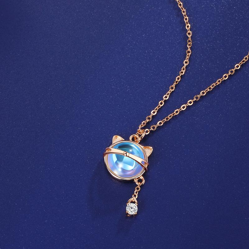 Moonlight Cat Necklace Female Niche Exquisite Temperament Versatile Moonlight Stone High-End Design Pendant Female Quality