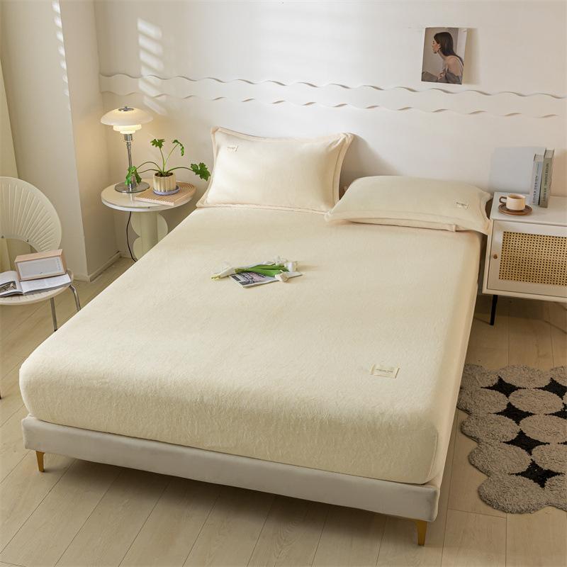 

New Solid Color Fitted Sheet Popular Machine Washable Elasticity Fitted SheetSoft Comfortable Fitted Sheets for The Bedroom 120cm*200cm бежевий
