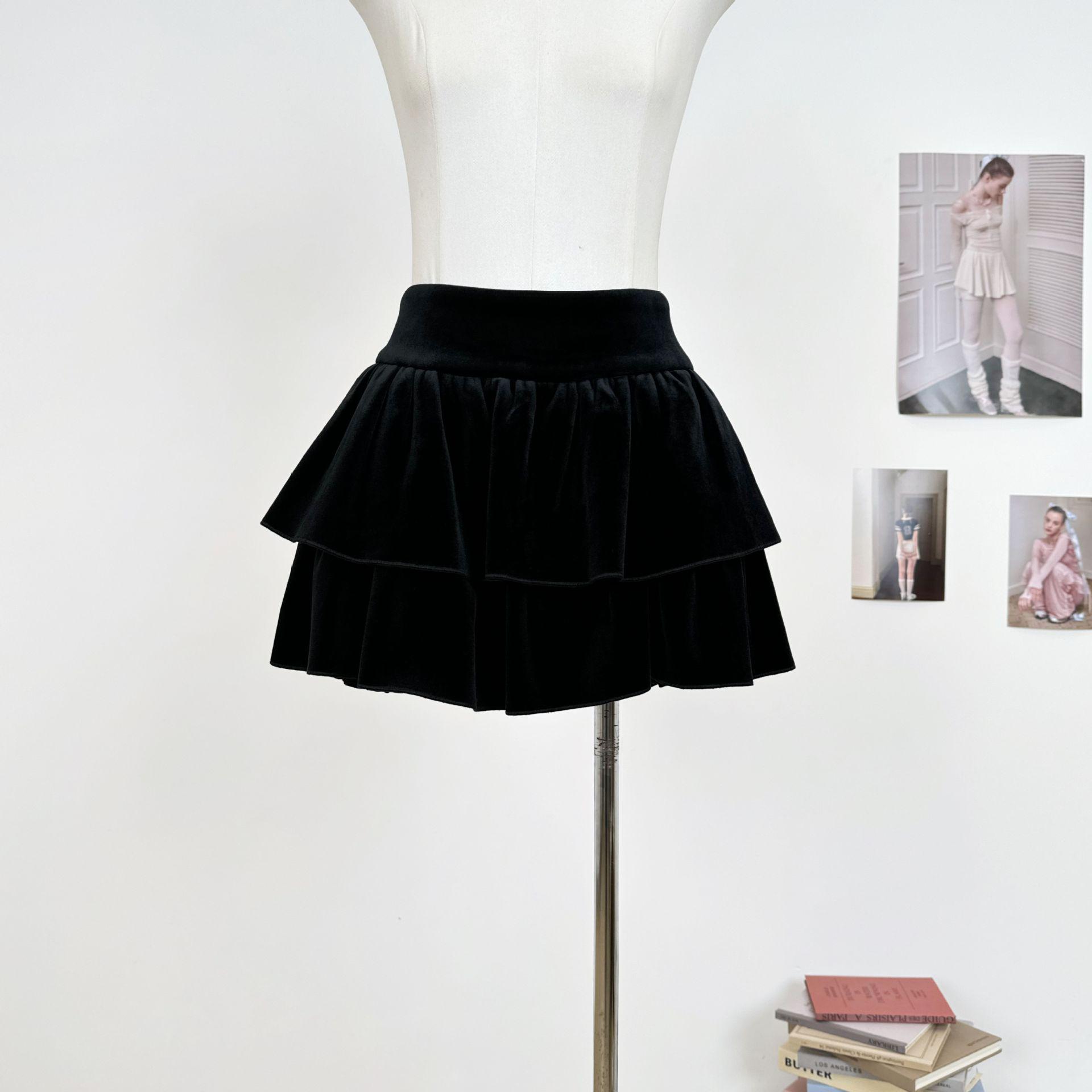 avenemen Velvet A-line Layered Short Skirt - Fluffy Black Skirt for Women, Autumn-Winter 2026, Spring New Arrival S