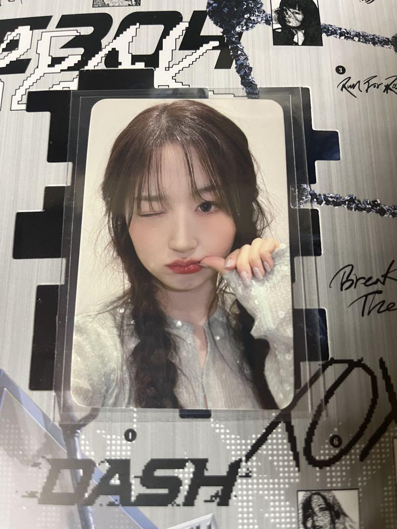 

[USED] NMIXX Hyewon ENTWURF Soundwave LuckyDro Trading Cards