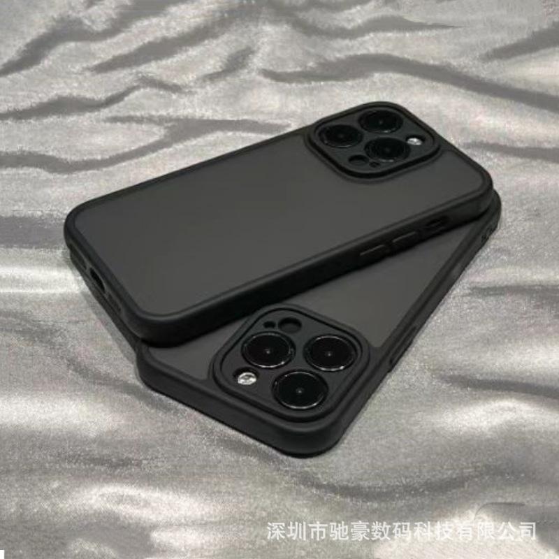 Applicable to iPhone17promax skin matte mobile phone case Apple 16 fine hole lens 15 all-inclusive anti-drop PC case