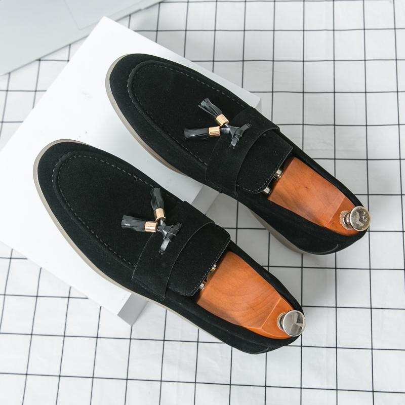 Fashion British Style Men Breathable Pointed Tassel Casual Bean Shoe Fashionable New Suede Leather Comfortable Soft Sole Banquet Loafers