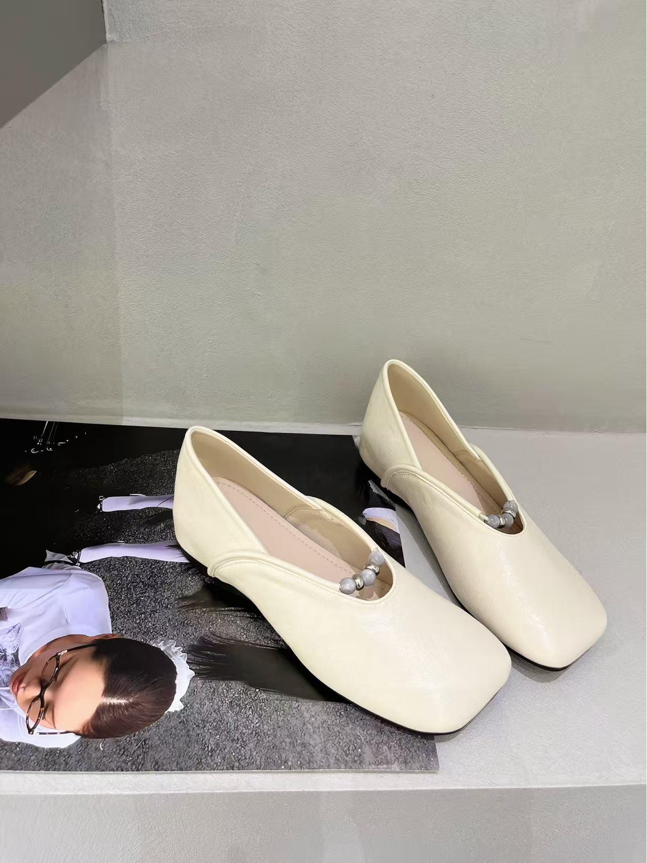 

Мэри Джейн на скрытой платформе 2025: Удобные туфли для мамы на мягкой подошве в универсальном британском стиле с дизайном из мягкой кожи. 36 абрикосовый