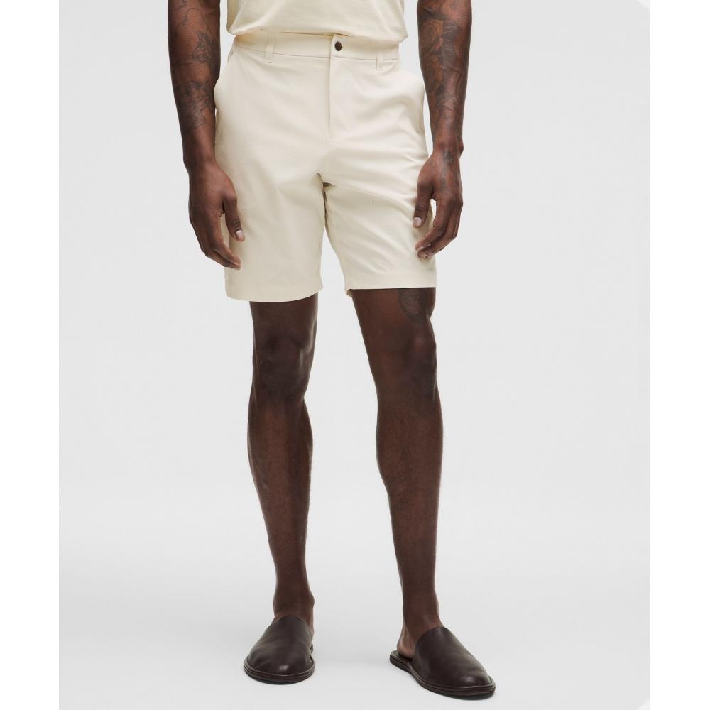 

Lululemon Abc Classic Fit Short 9 Wovenair Light Ivory 40/9