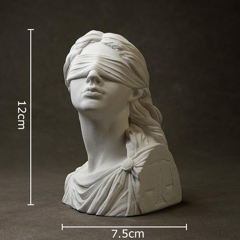 

Богиня правосуддя Феміда Гіпсова статуя Настільна прикраса Класичний витвір мистецтва Скульптура персонажа в повний зріст Естетичний декор кімнати