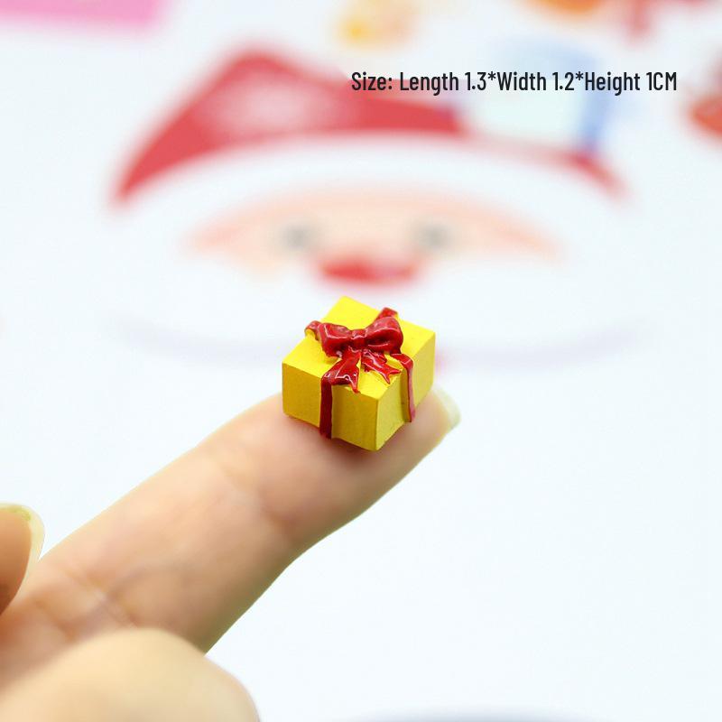 Mini Christmas Tree Resin Ornaments - Red & Green Gift Bag Set