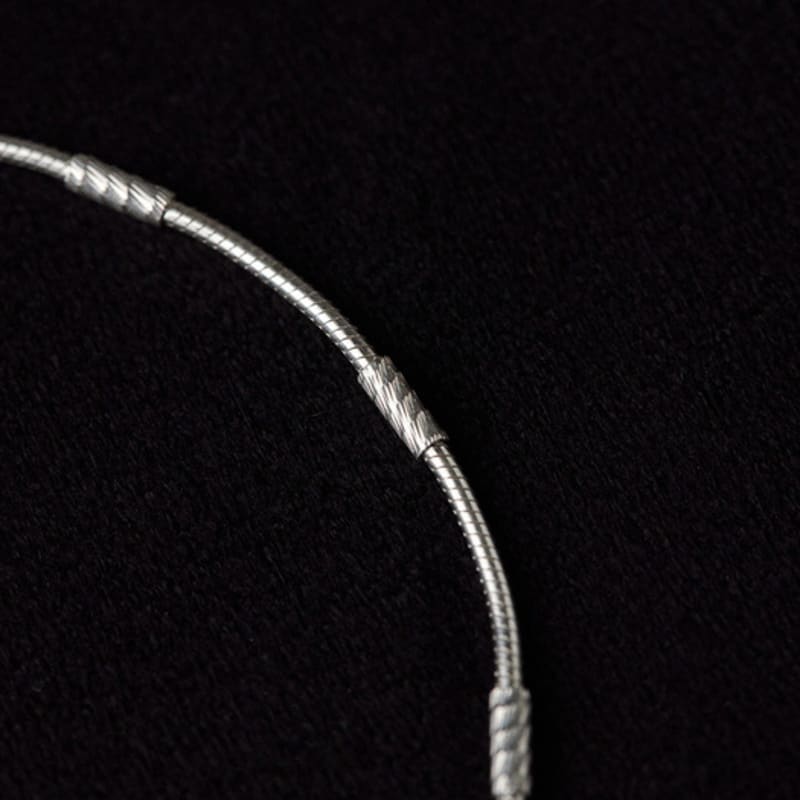 Onill 05-32 Embrace (Bracelet)