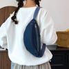 Borsa a tracolla in denim da donna Marsupio a tracolla Borsa da petto casual a mezza luna Marsupio in denim blu con tracolla regolabile per viaggi