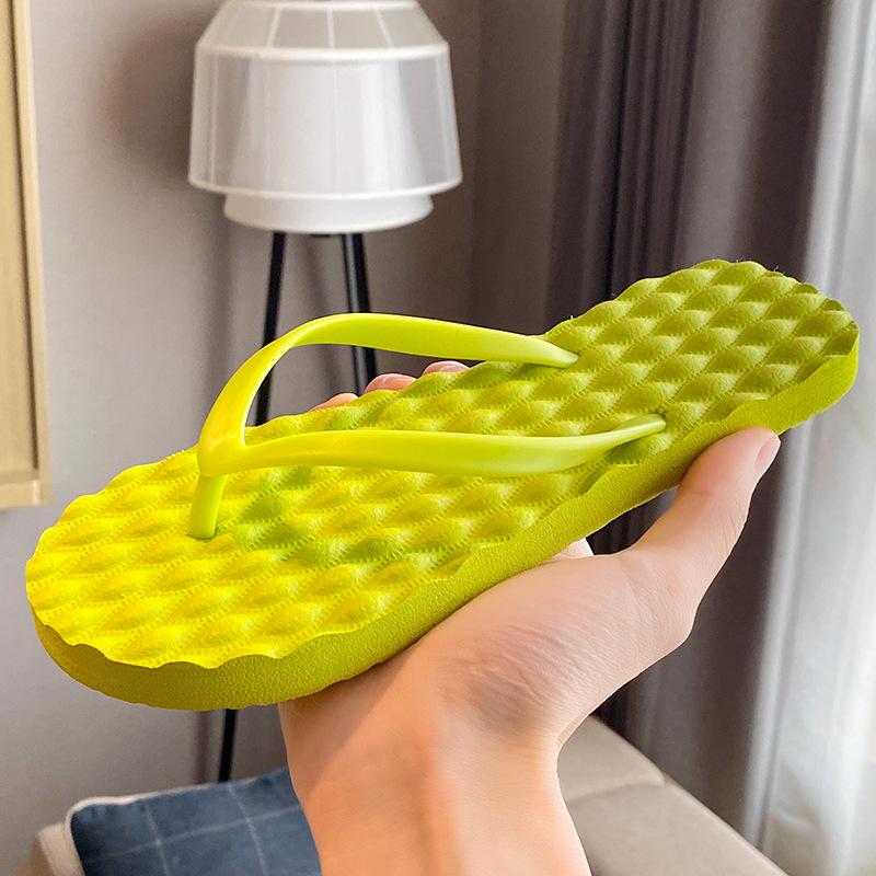 Flip-flops women's summer new non-slip outdoor wear solid color pinched feet seaside beach couple men's cool slippers