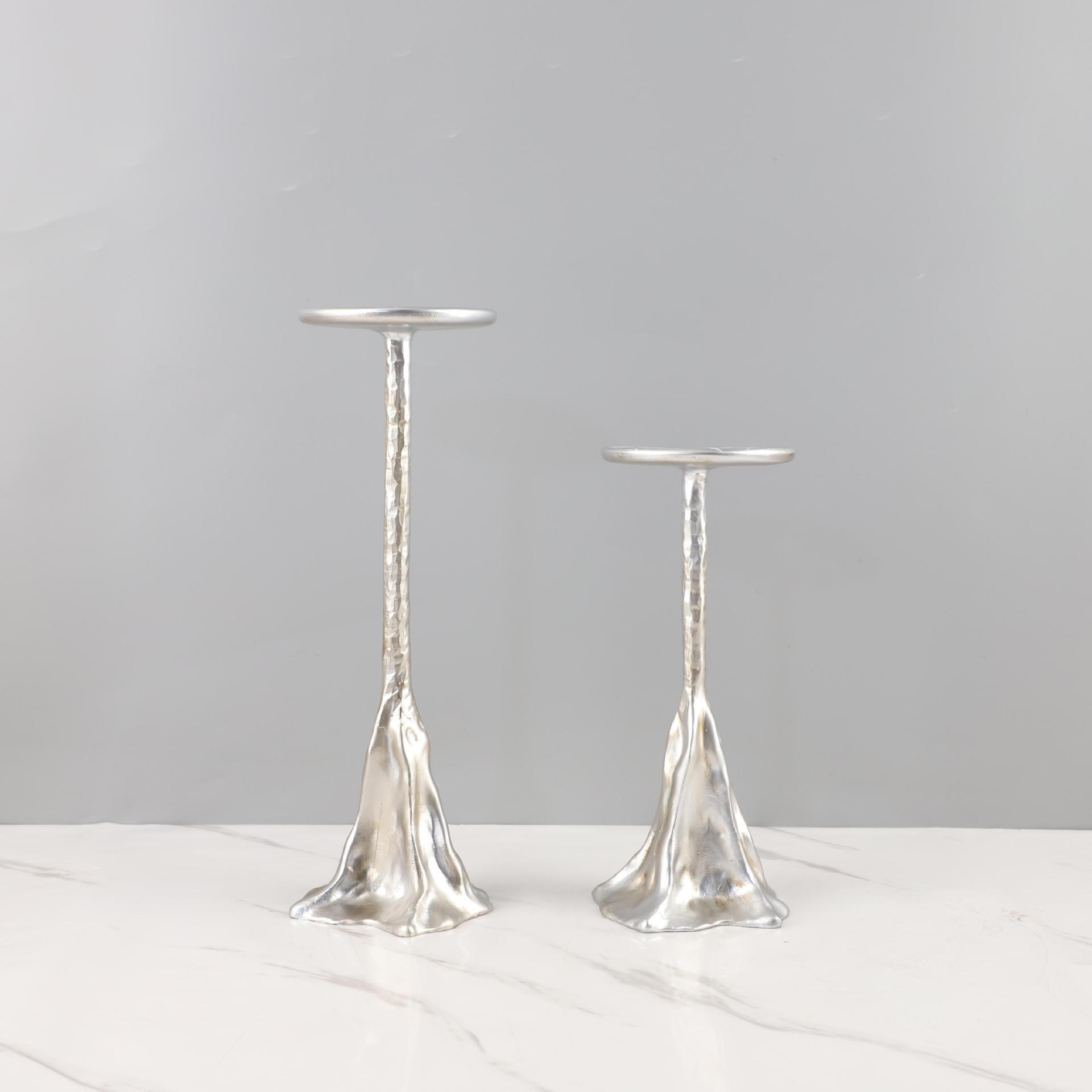 

Европейский роскошный смоляной подсвечник в виде холма: Элегантное настольное украшение для дома, ресторана или гостиничного декора