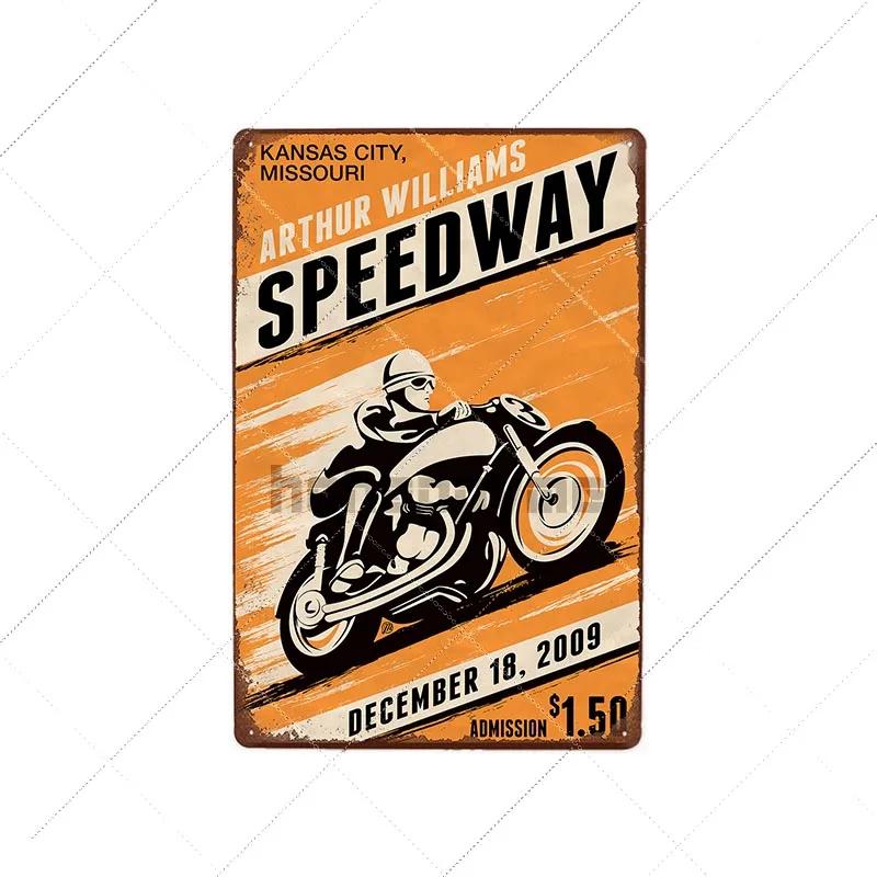TT Isle Of Man Metal Poster Retro Vintage Tin Signs Motorcycle Races Plaque Wall Plate Pub Bar Garage Home Decor 20x30cm