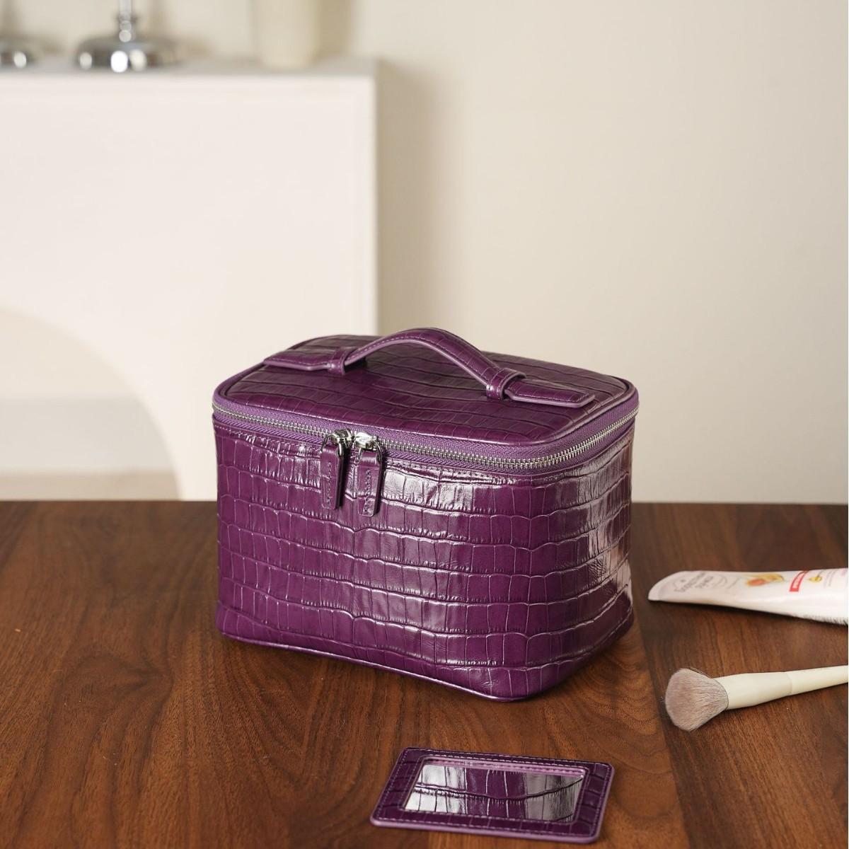 Large Capacity Crocodile Pattern Leather Cosmetic Case Women s Portable Makeup Bag with Handle фиолетовый