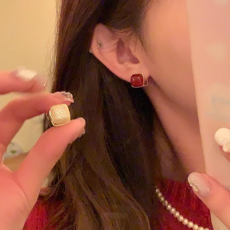 

Легкие роскошные нишевые высококачественные двухсторонние изысканные серьги-пряжки из циркония, женские универсальные темпераментные, универсальные серьги с жемчугом, серьги.