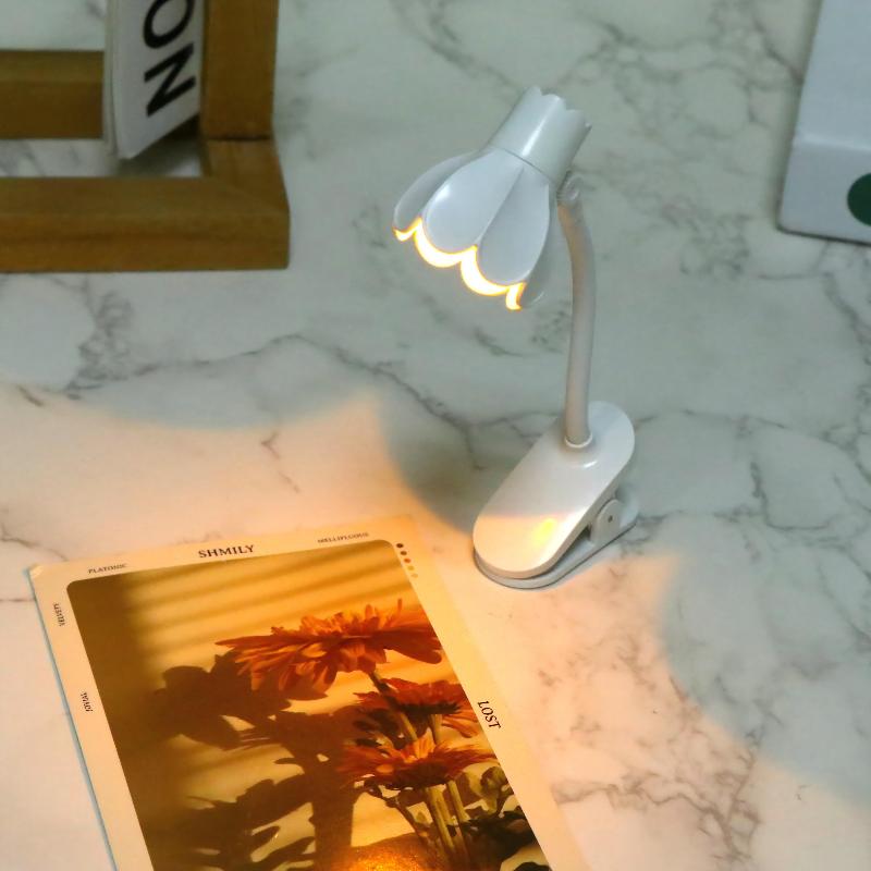 Flower Shaped Clip On Led Reading Light Desk Lamp Mini Eye Protection Book Lamp Warm Soft Light For Dorm Bed Desk Study Decor