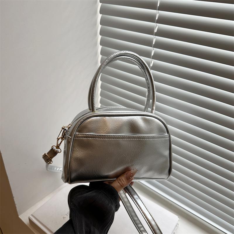 Trendy Handbag Women's Spring Ins Korean Version Small Bag Popular Large-capacity Messenger Bag 2025 New Messenger Bag