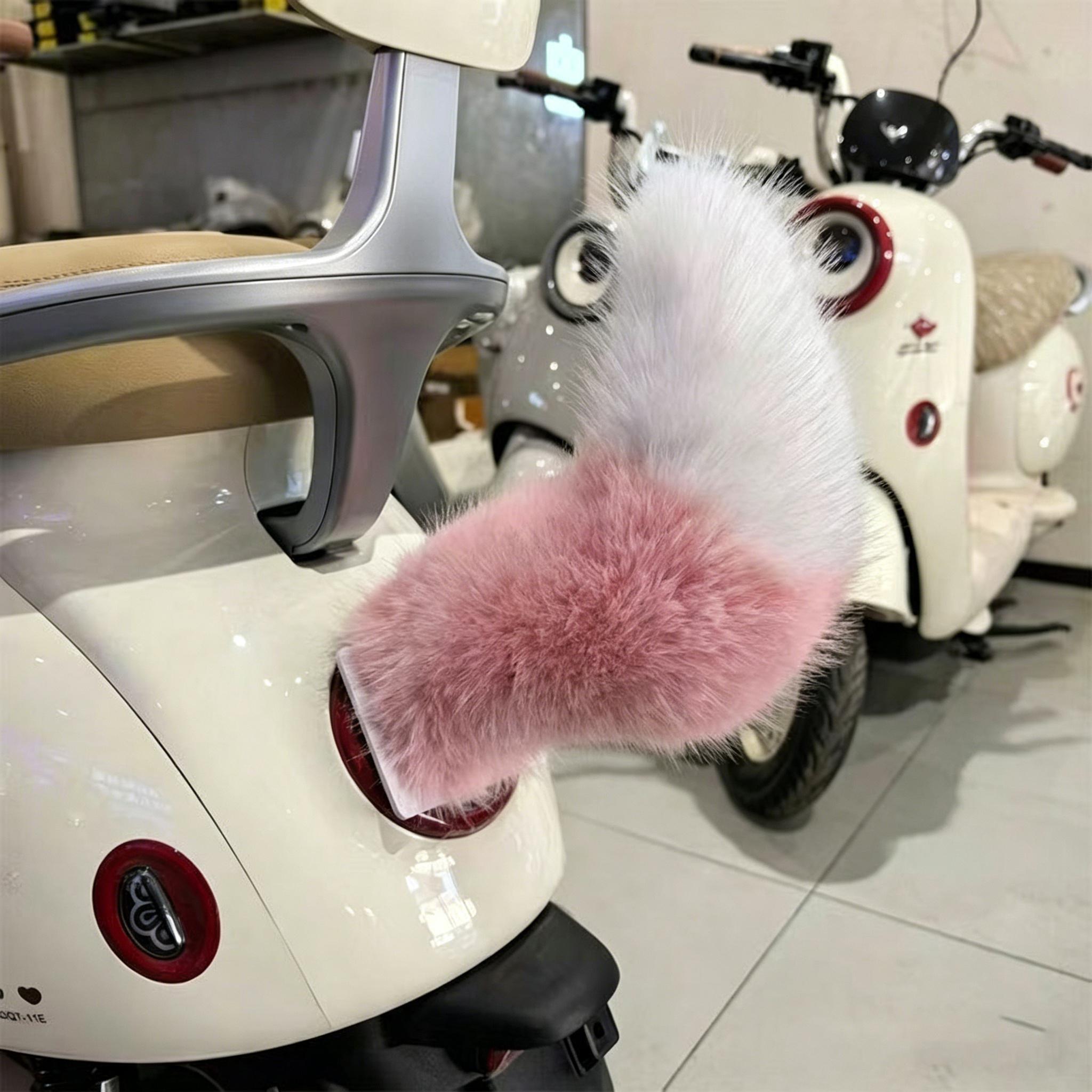 Car Wagging Tail Sound Activated & Remote Control, Electric Moving Fluffy Fox Tail, Auto Decoration Plush Tail for Car 1PC розовый