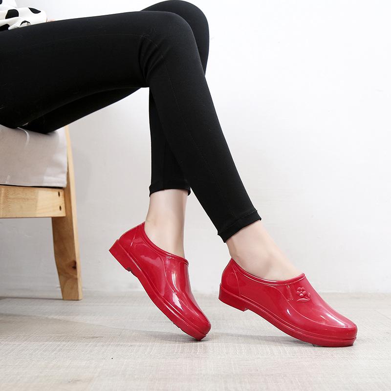 Women's Yuanbao Short Rain Boots: Non-Slip, Wear-Resistant, Warm Water Shoes for Kitchen, Spring & Autumn Wear