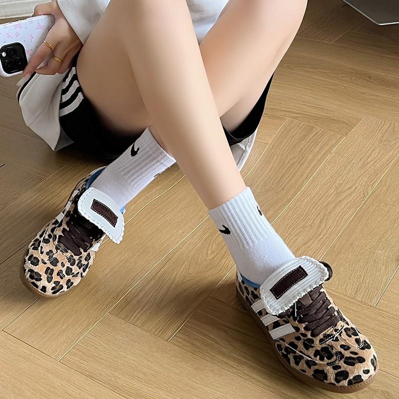 

2025 лето ретро круглый носок кожаные немецкие тренировочные туфли женские кеды весна универсальная цветовая гамма повседневные спортивные туфли Форрест Гамп 40 цветной печати леопарда