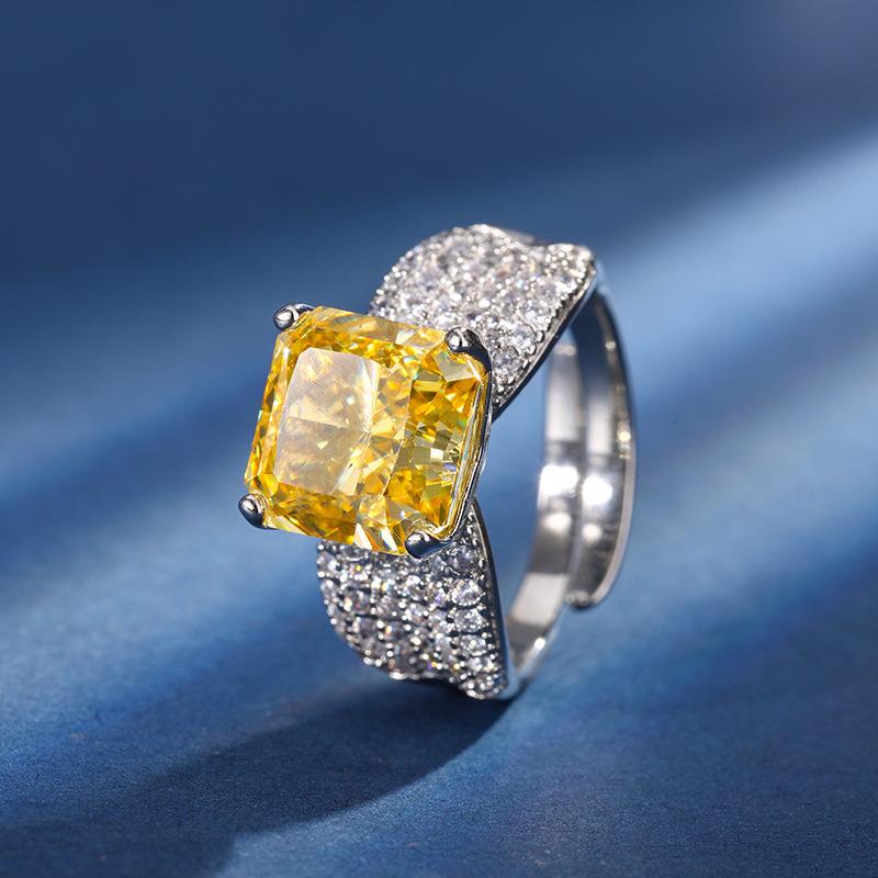 

Autumn And Winter Jewelry Ice Flower Cut High Carbon Diamond Copper With Diamond Temperament Princess Square Ring Women 10 * 10