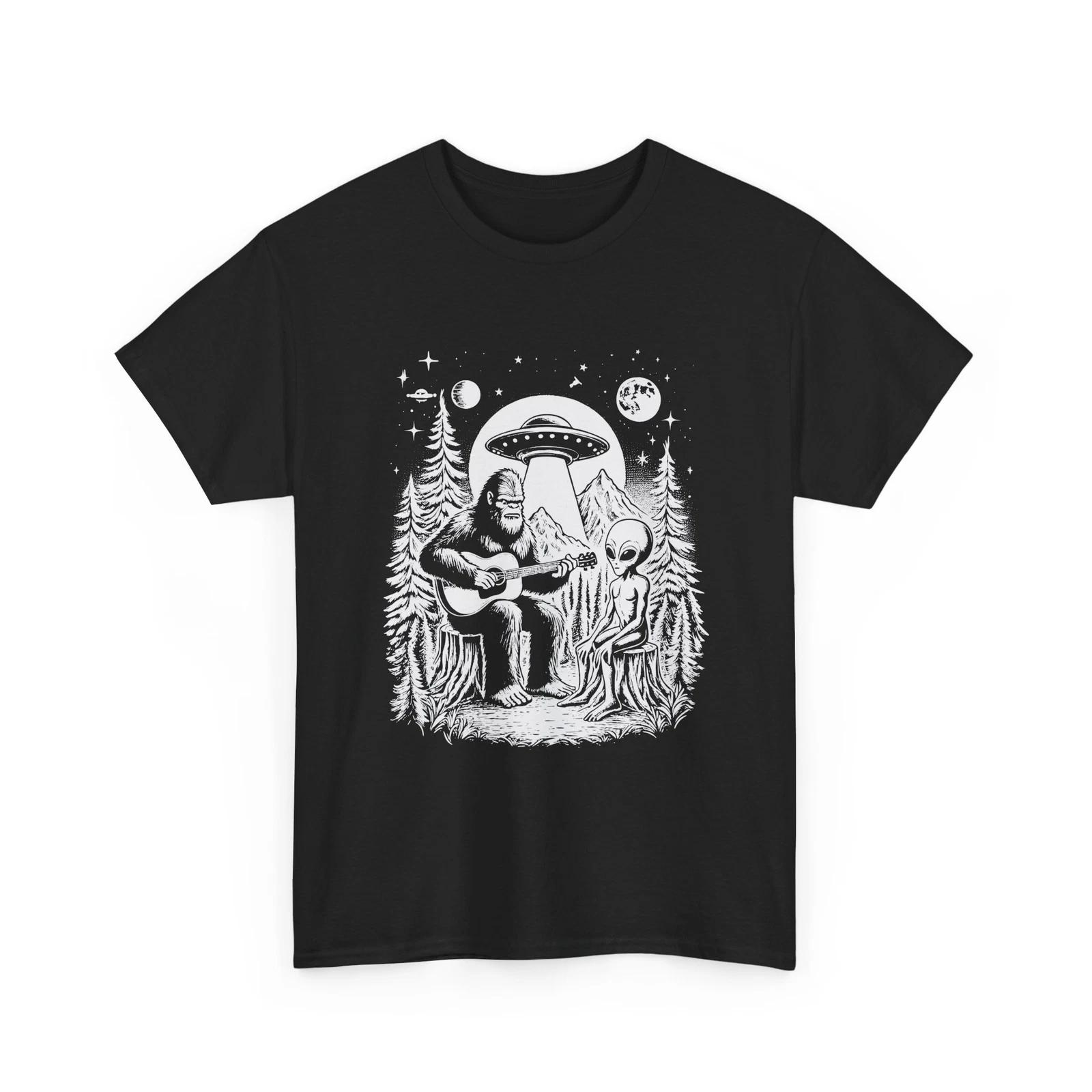 Sci-Fi World T-Shirt | UFO Alien Graphic Tee | Bigfoot & Alien Shirt 3XL