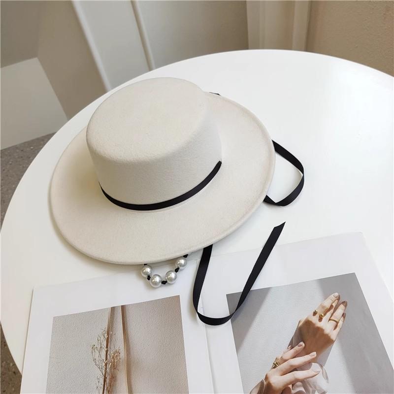 

Ins шикарная дизайнерская зимняя шерстяная фетровая шляпа с жемчужной лентой, женская шляпа-федора, женская Панама для отдыха, джазовая шляпа head size 57cm