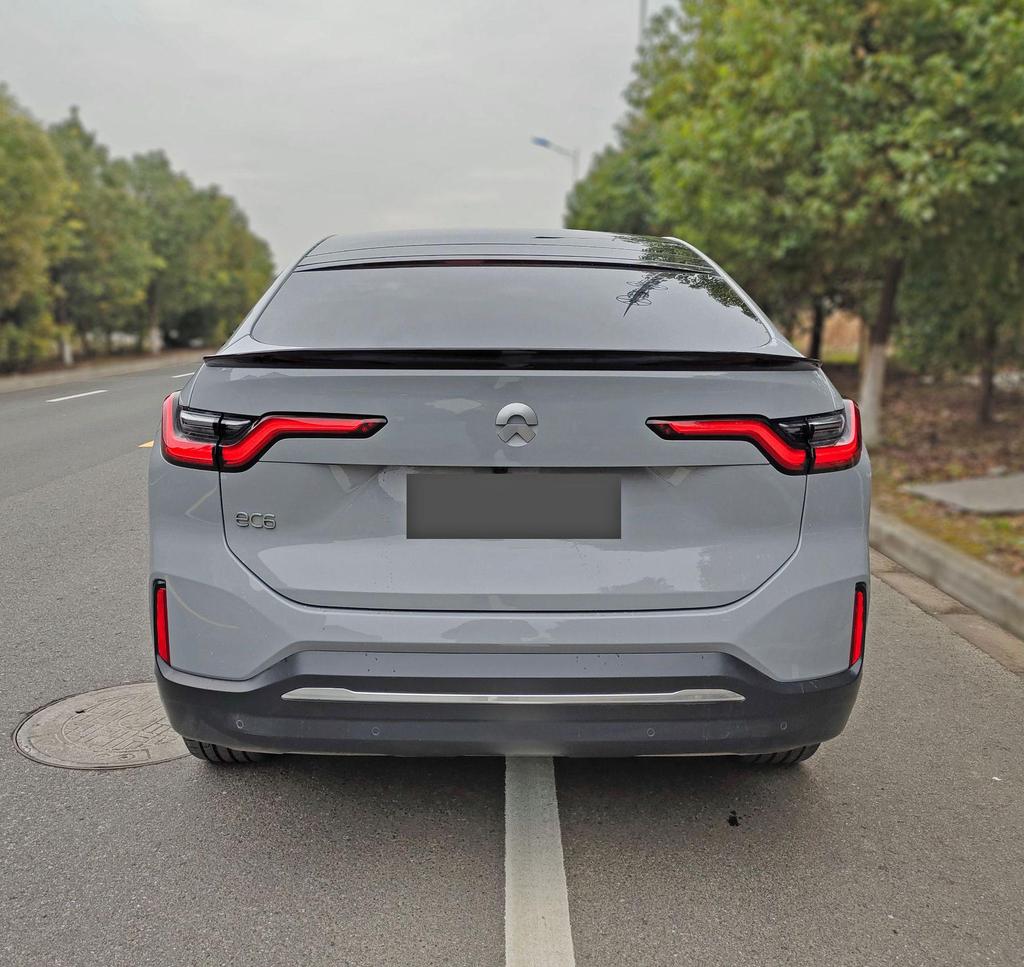 Rear Spoiler for NIO EC6: No-Drill Press-on Design