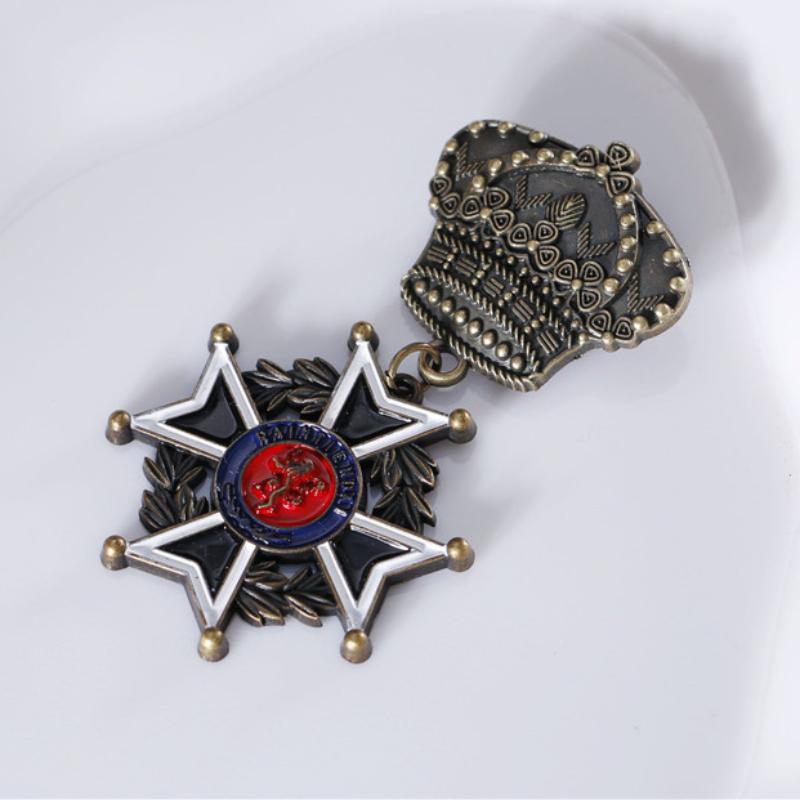New Vintage Metal Badge British Crown Brooch Pin Retro Shield Medal Denim Pins for Backpack Accessories