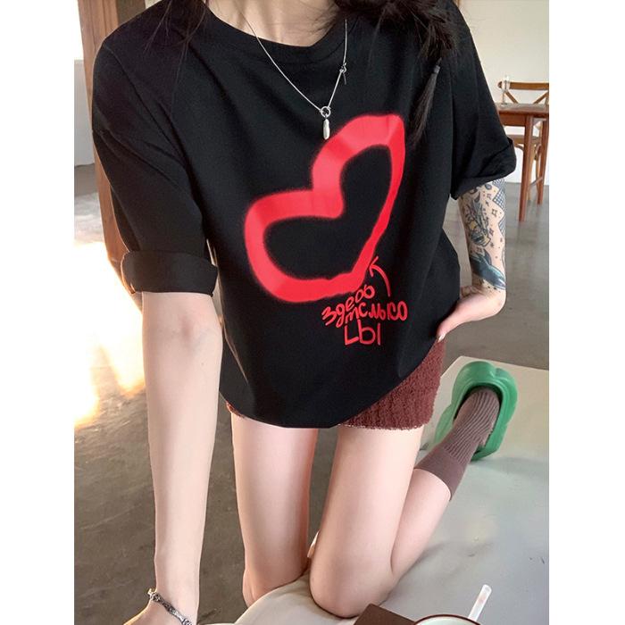 

White short-sleeved t-shirt women s 2025 summer new loose half-sleeved dopamine summer wear with foreign-style age-reducing top 3XL