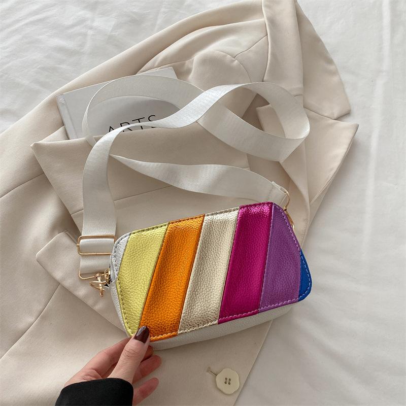 

Women s bag 2025 spring new fashion color camera bag versatile shoulder messenger bag trendy Internet celebrity super hot bag белый