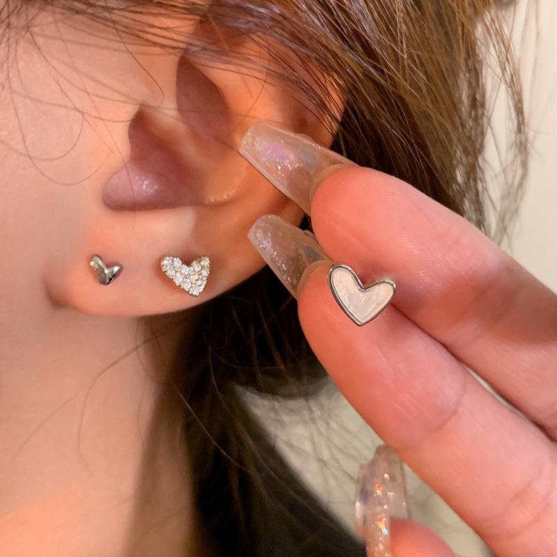 Boucles d'oreilles cœur en zircon ensemble de six pièces: Mini-designs chics et confortables pour le sommeil pour femmes