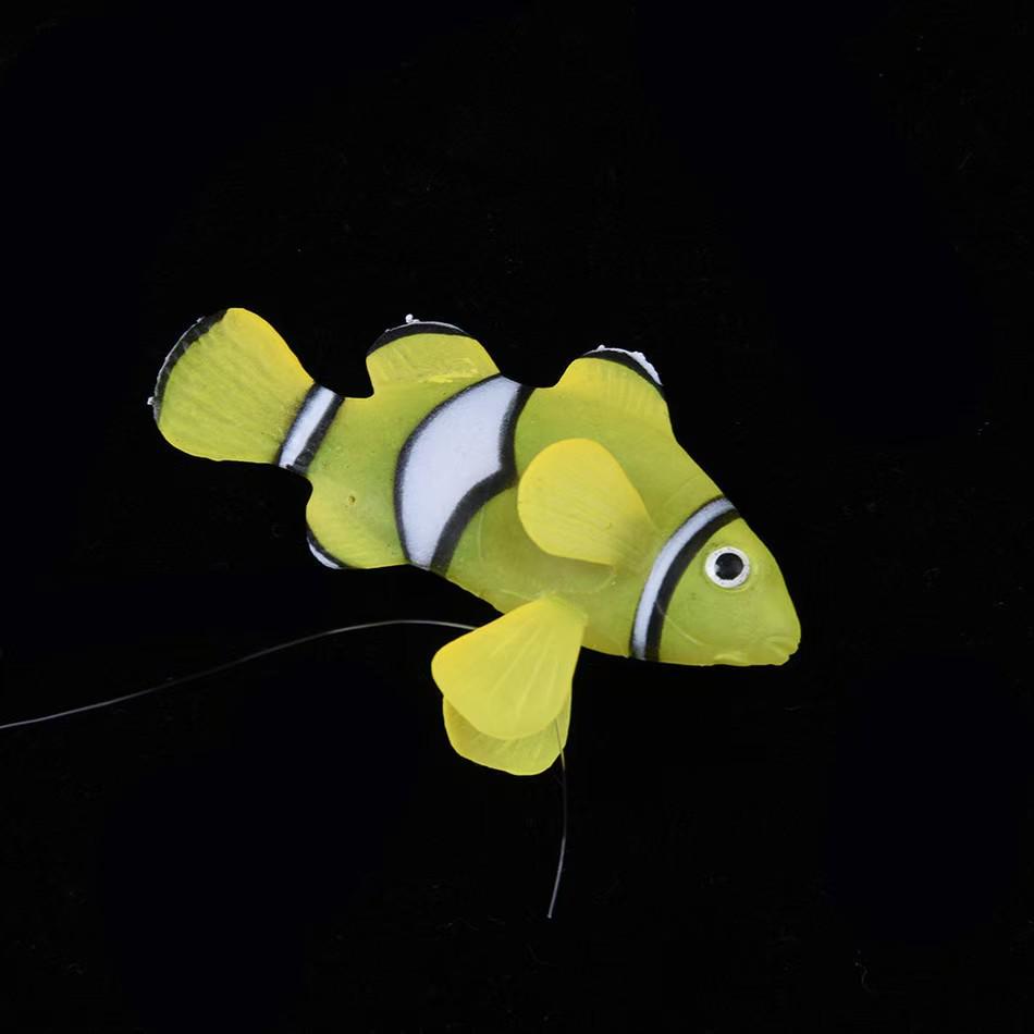 Aquarium Landscape: Swimming Luminous Plastic Fish Decorations