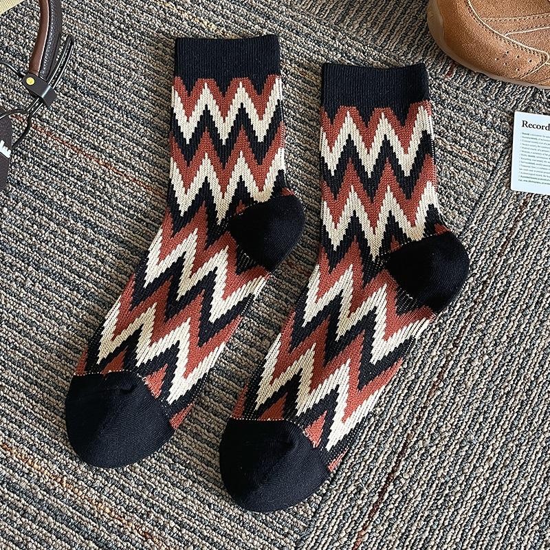 

Мужские носки до середины икры на осень и зиму, утолщенные и теплые, а также ретро и модные носки со свободным носком 1 pair чёрный