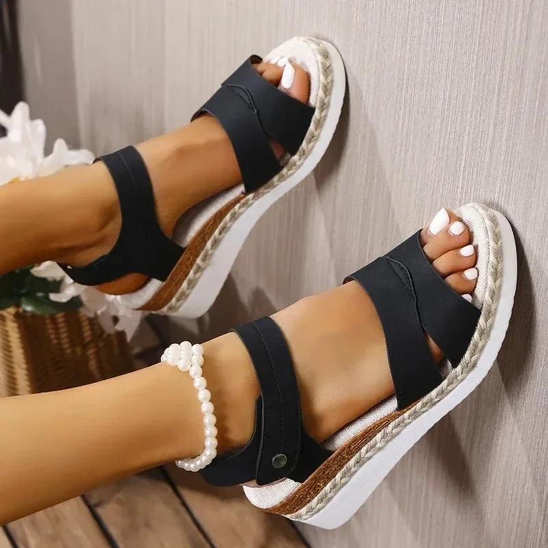 Módne dámske sandále na klinovom podpätku Letné Nová móda Ľahké Protišmykové Plážové topánky Dámske Sandále na platforme s remienkom na pracku Plus Size 43