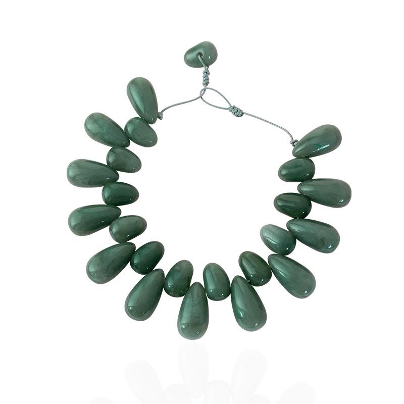 

Stylish Teardrop Resin Beaded Necklace - European & American Design