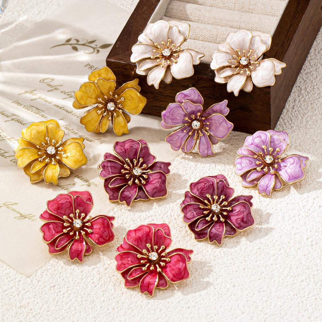 New Self-developed Enamel Flower Earrings, Simple and Exquisite Temperament, Small Stud Earrings, Xianfanqing