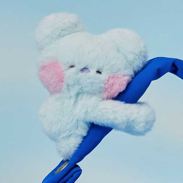 Official BT21 mini minini 'Hug Me' Magnetic Plush Keyring - Smart Travel Charm