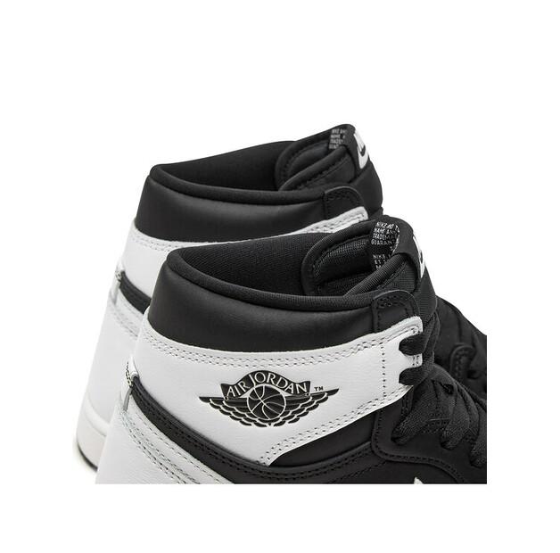 Кроссовки Nike Air Jordan 1 Retro