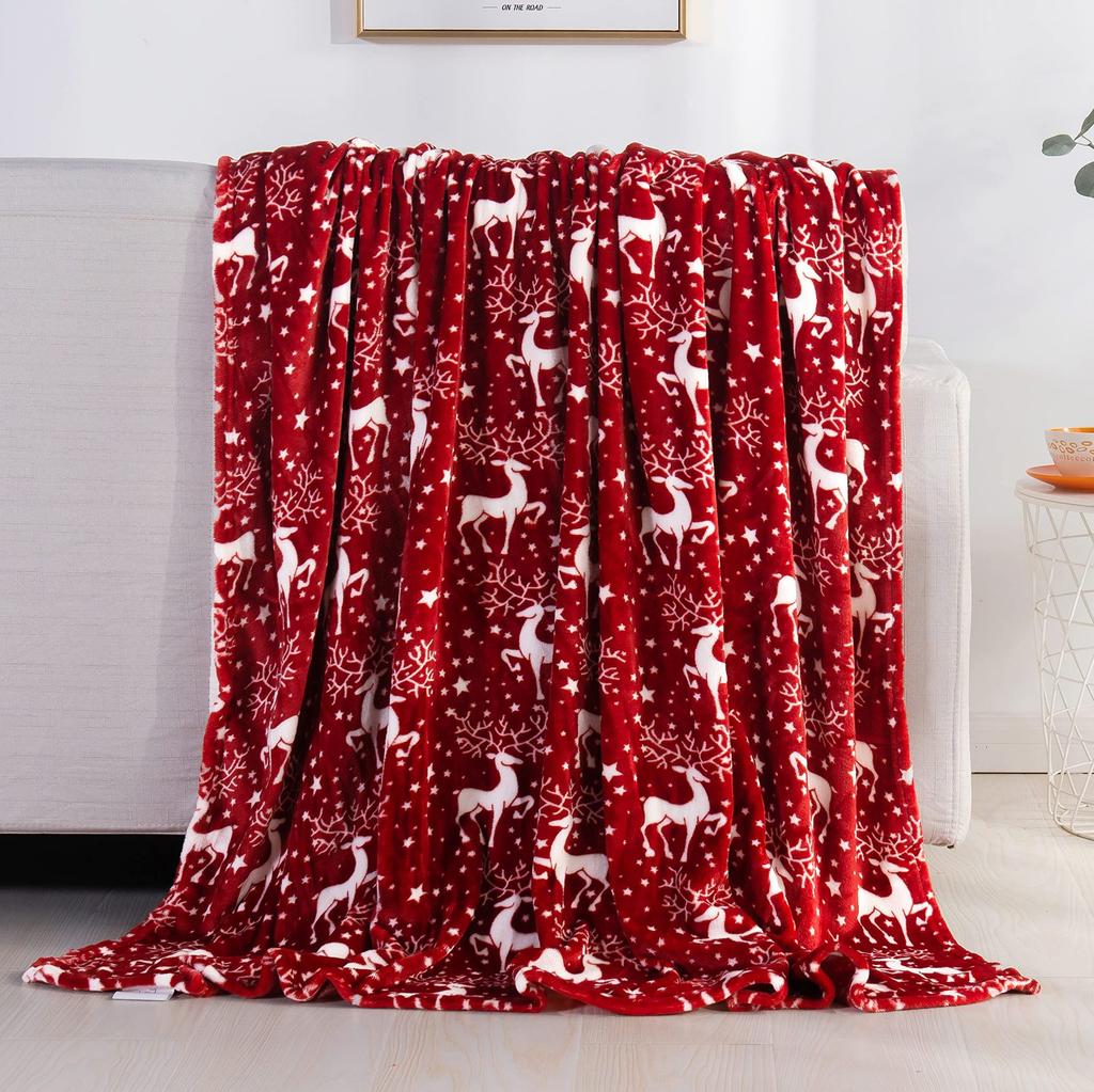 Christmas Elk Snowflake Patterned Red Flannel Blanket Cover Warmth Multifunctional Decorative Blanket Universal Winter Blankets
