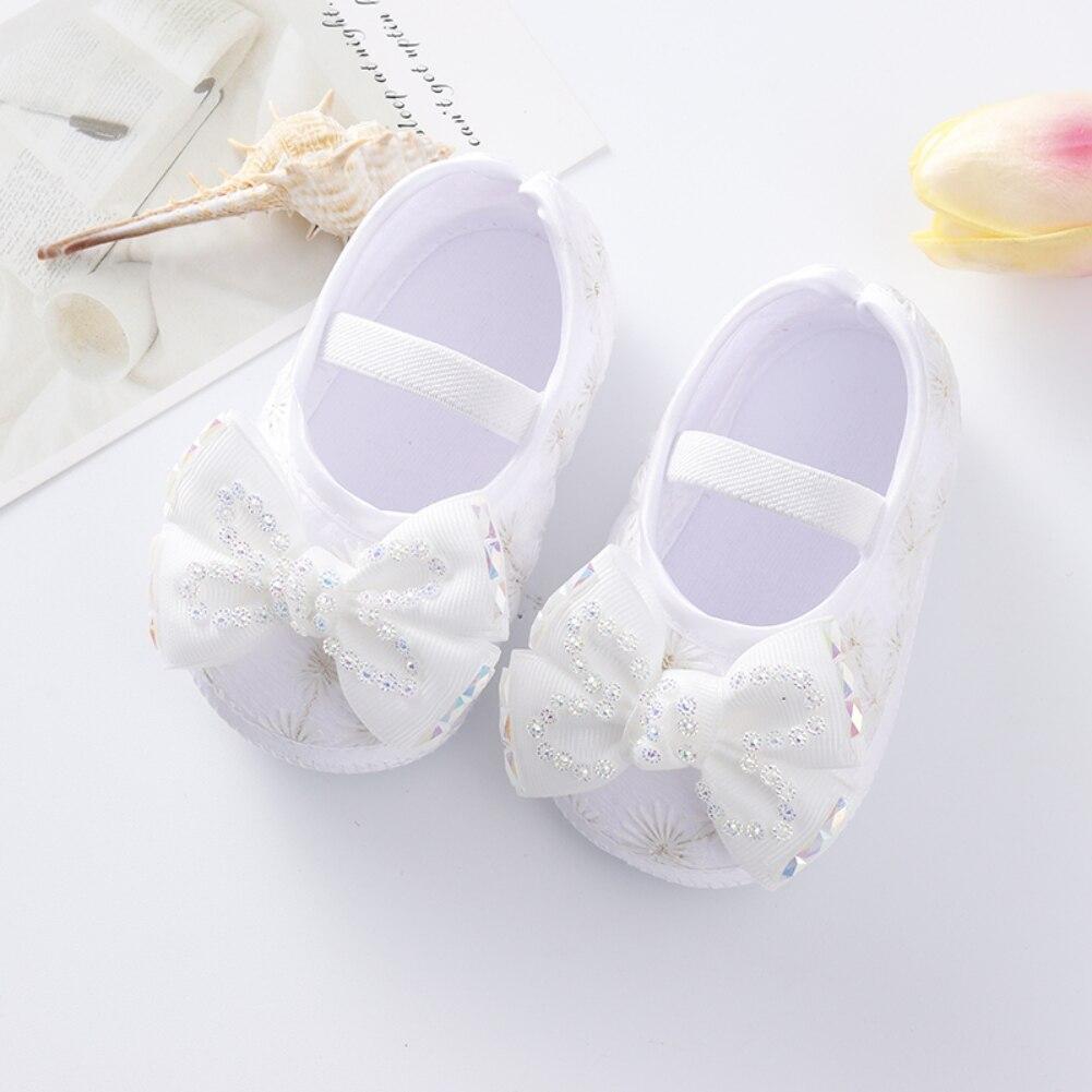 

Весенне-осенние хлопковые детские туфли для девочек со стразами и узлом-бабочкой, первые ходунки для новорожденных, обувь для детской кроватки, повседневная обувь на мягкой подошве M