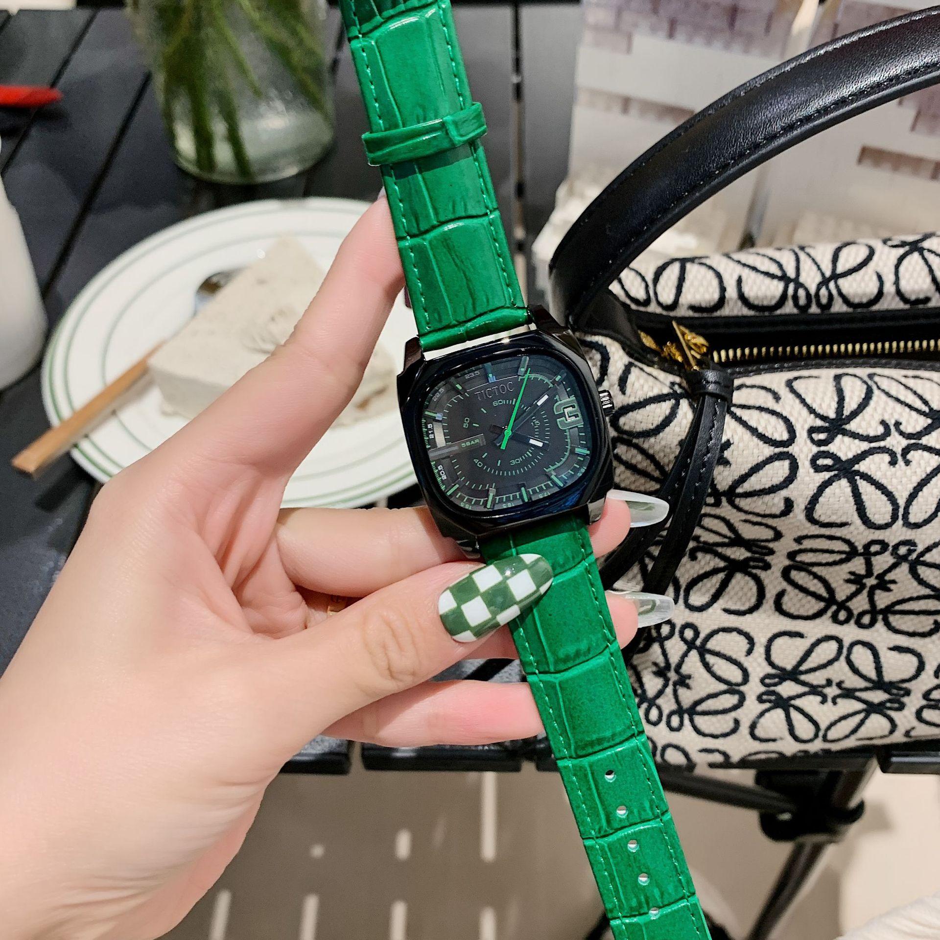 

Женские часы, новый стиль, модные квадратные женские часы, трендовый темперамент, унисекс, большие пластинчатые часы для женщин