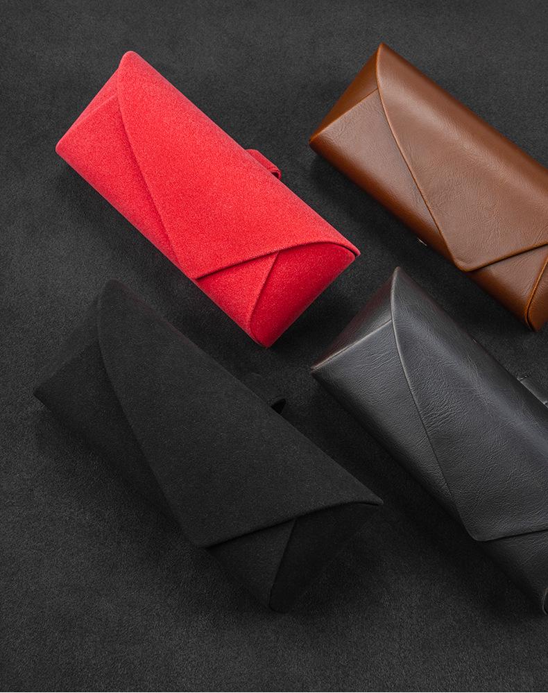 Kompatibel mit Land Rover Fahrzeugen: Range Rover Sport, Discovery Sport, Velar und Aurora Sonnenbrillenclips.