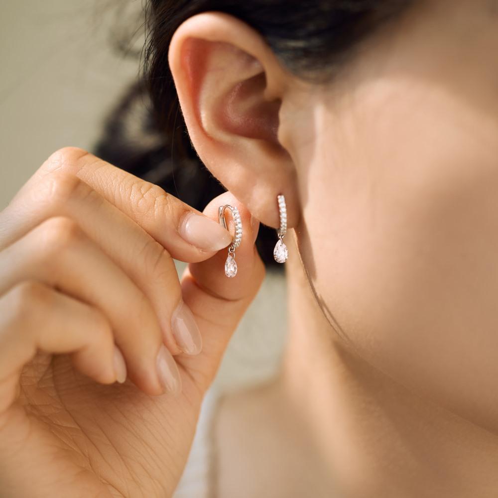 Japanische & Koreanische S925 Sterling Silber Geometrische Zirkon Ohrstecker für Damen - Elegantes, Vielseitiges, Leichter Luxus Modeaccessoire